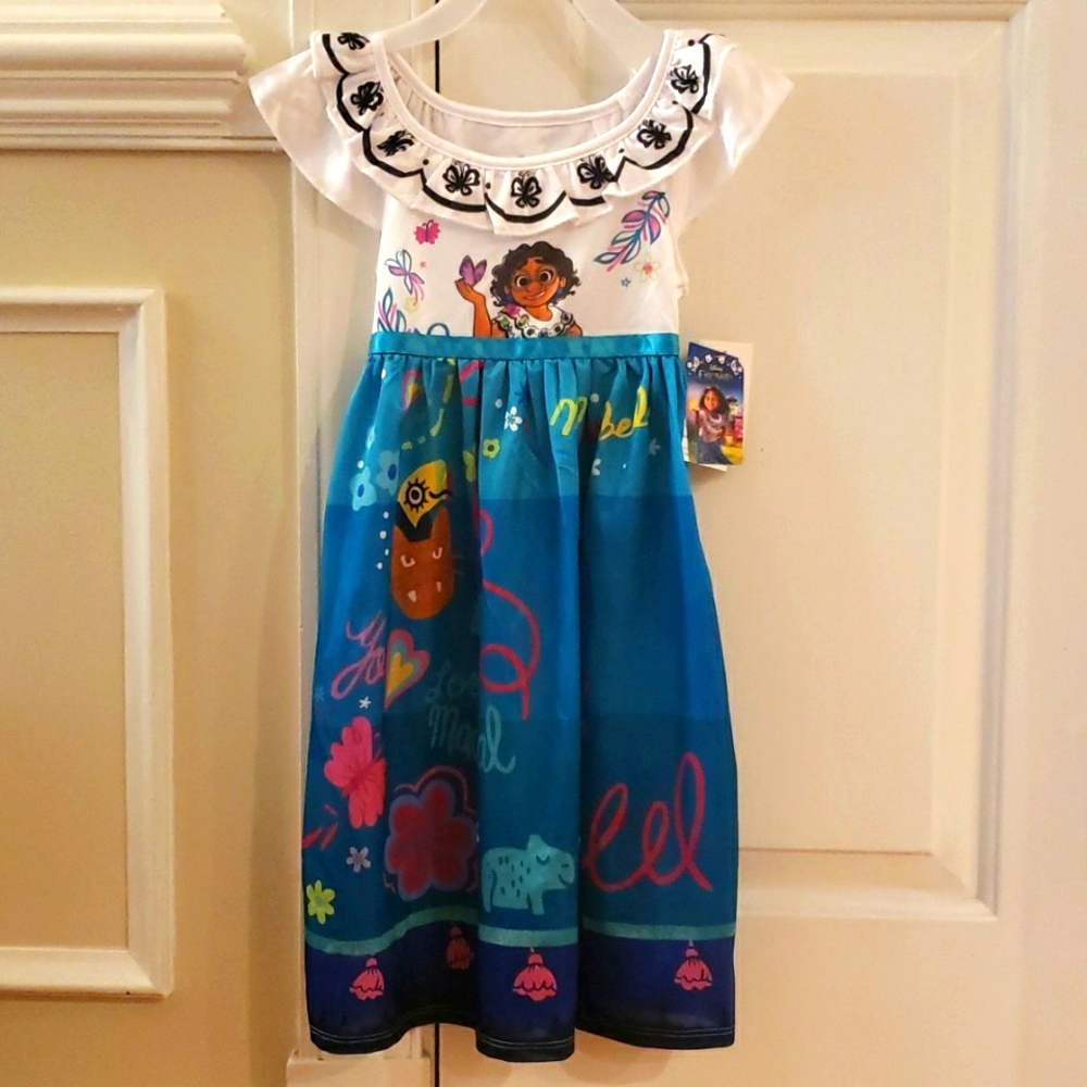 Disney Encanto Dress Up